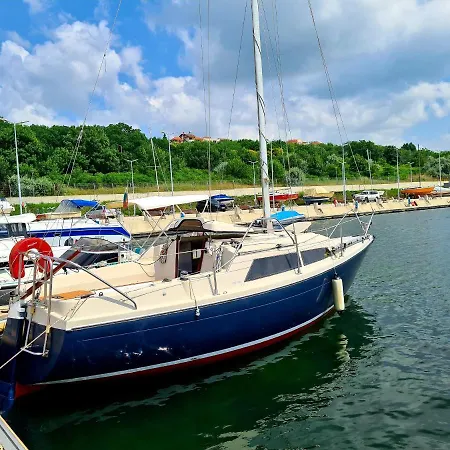 Botel Boat Keep Cool