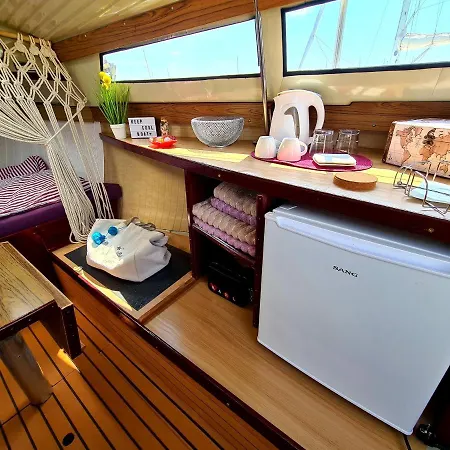 Boat Keep Cool