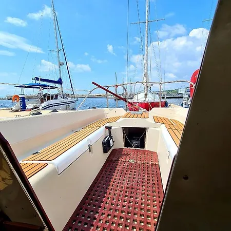 Boat Keep Cool 船上ホテル *