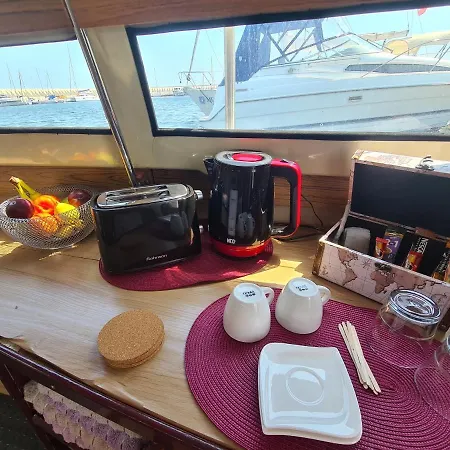 船上ホテル Boat Keep Cool *